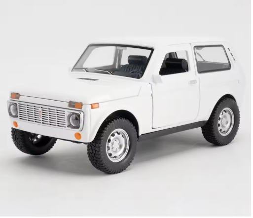 🚗 1:18 Suzuki Mehran Diecast Model Car Available