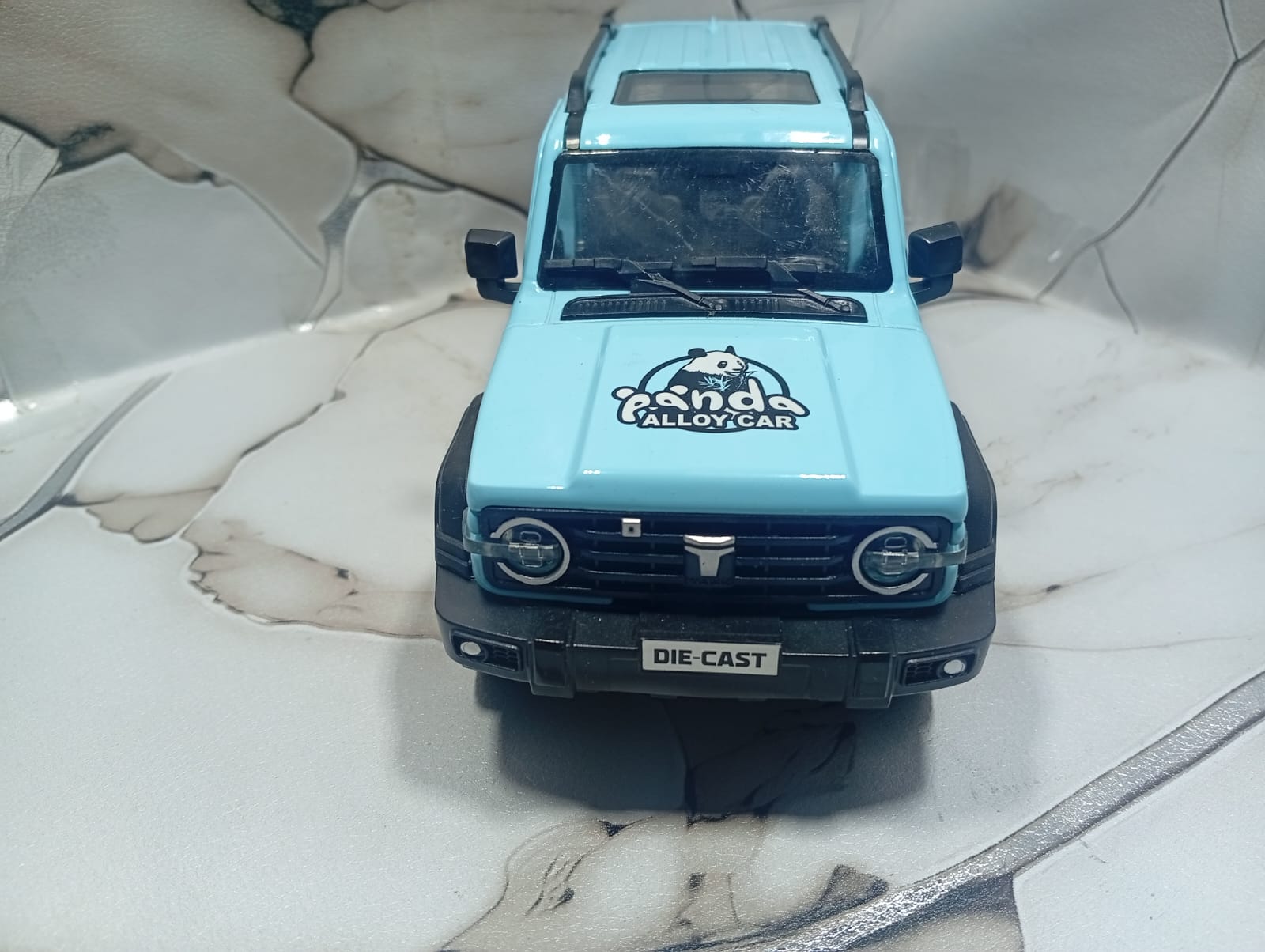 1:24 Scale Tank 300 Off-Road SUV Diecast Model Car – Detailed Interior, Opening Doors, Realistic Design